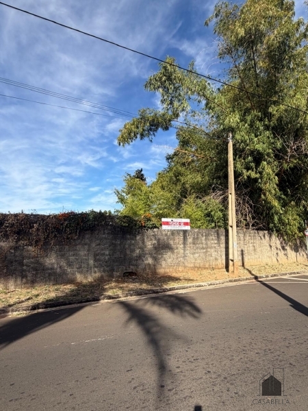 VENDE - TERRENO